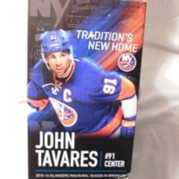 New York ISLANDERS NHL JOHN TAVARES BOBBLEHEAD 2015-2016 Inaugural Season - Picture 1 of 9